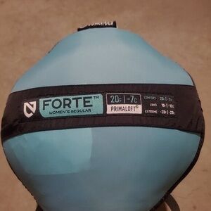 FORTE Women's Regular Blue Blanket